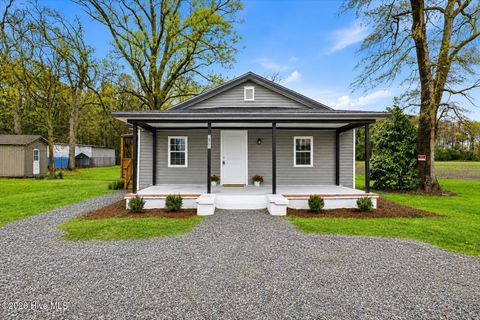 Photo of 1821 N Hwy 58 S, Snow Hill, NC 28580 (MLS # 100577572)