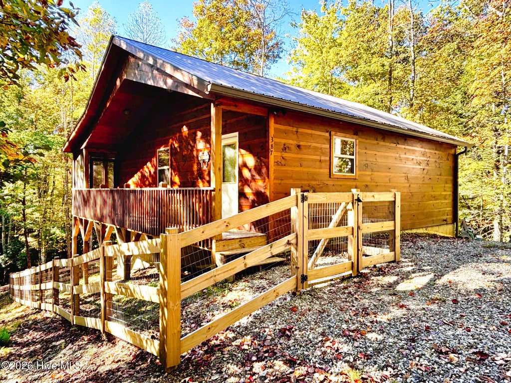 Photo of 387 Dawsons Lane, Murphy, NC 28906 (MLS # 100611237)