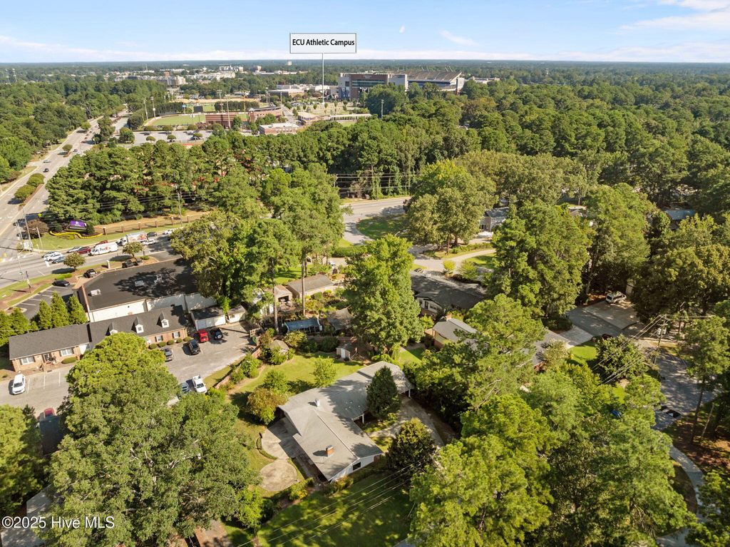 Photo of 2003 Forest Hill Drive, Greenville, NC 27858 (MLS # 100528659)