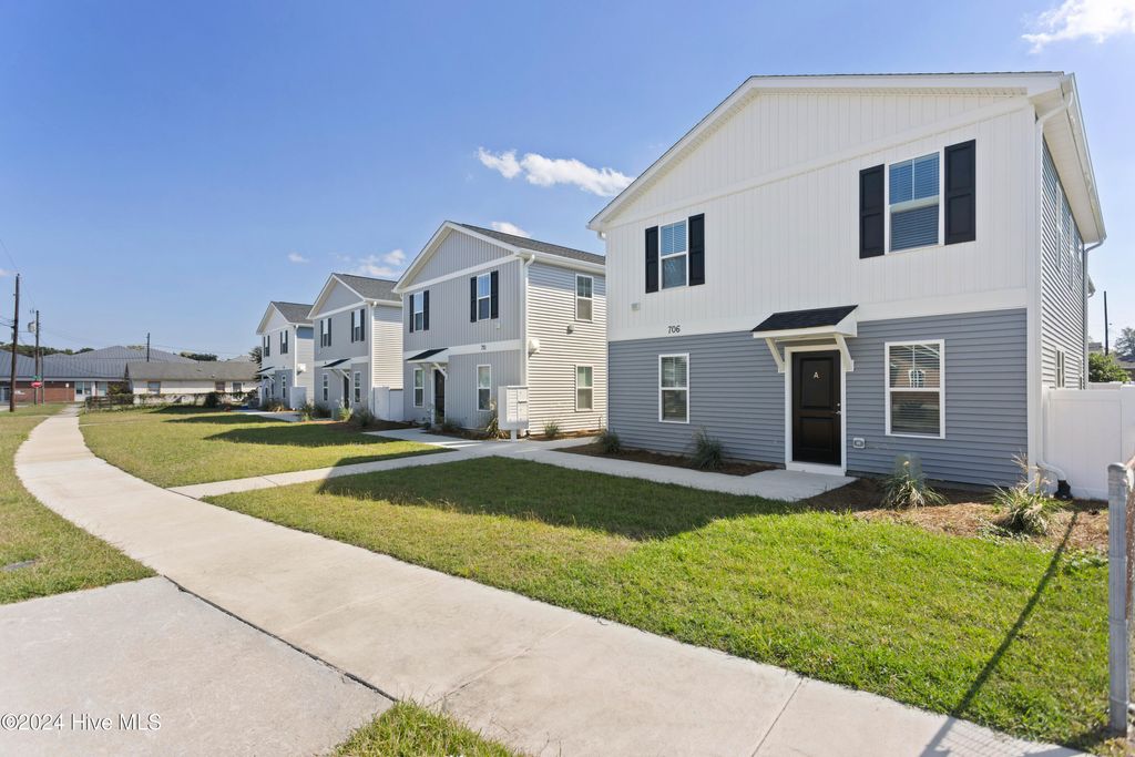 Photo of 714 Taylor Street #B, Wilmington, NC 28401 (MLS # 100566228)