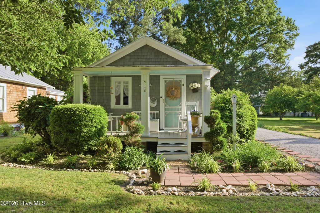 Photo of 410 Elliott Street, Edenton, NC 27932 (MLS # 100572349)
