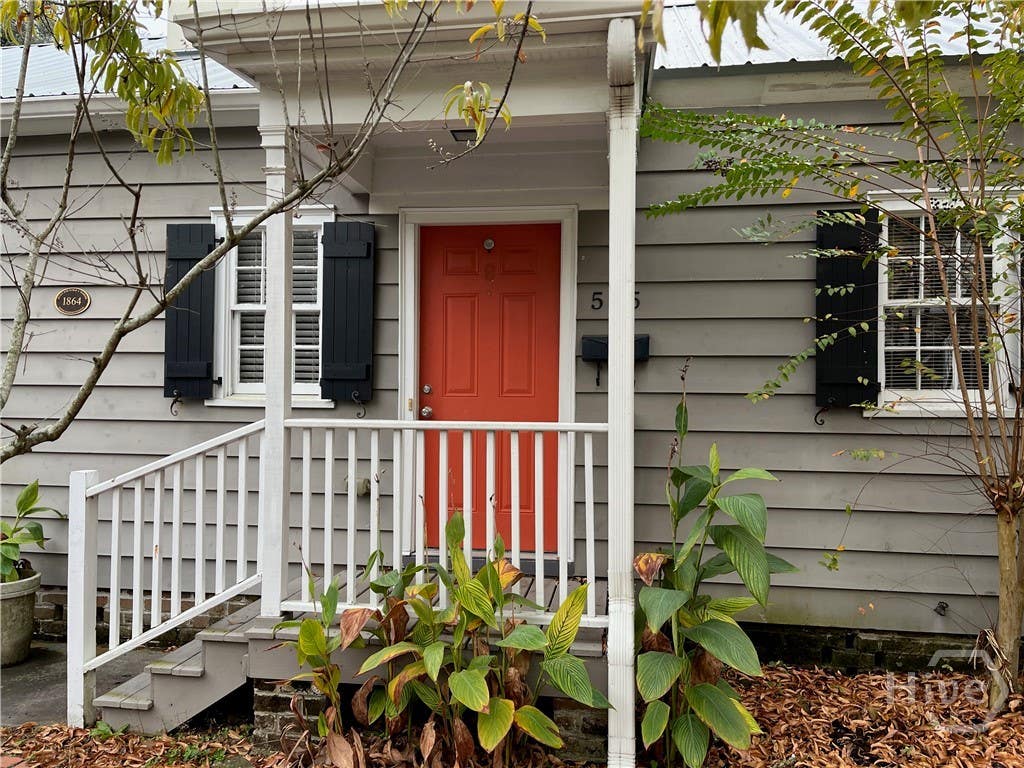 Photo of 555 E Harris Street, Savannah, GA 31401 (MLS # SA357801)