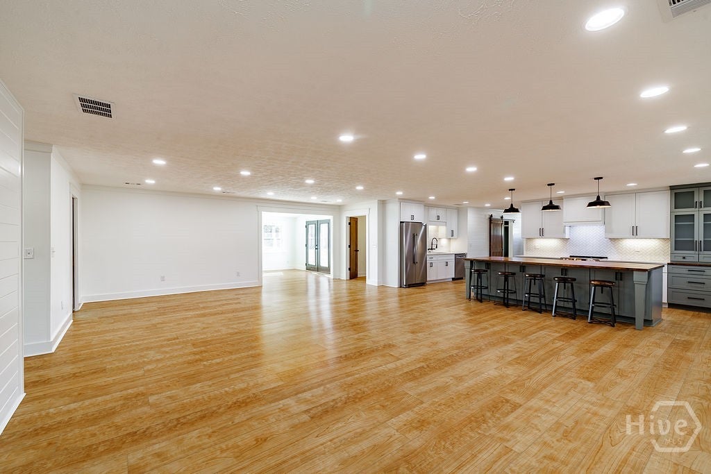 1412 Old Bishop Road