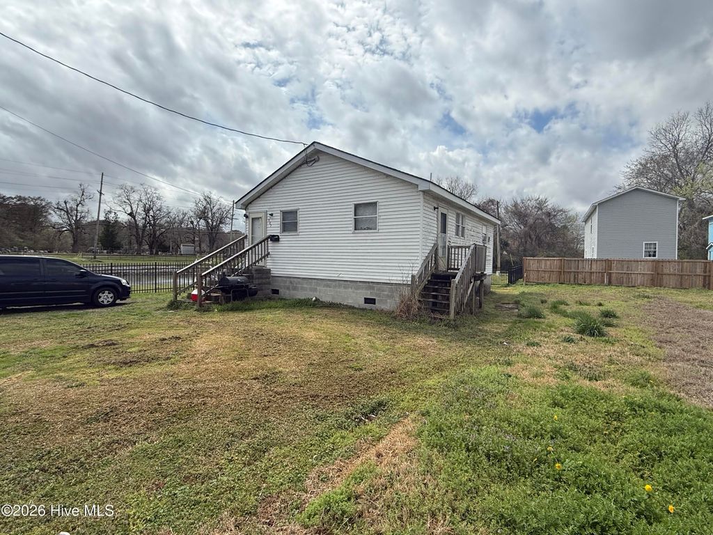 Photo of 907 S Martin Luther King Junior Drive, Elizabeth City, NC 27909 (MLS # 100560809)