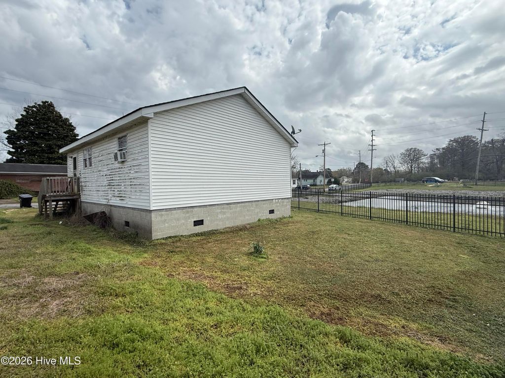 Photo of 907 S Martin Luther King Junior Drive, Elizabeth City, NC 27909 (MLS # 100560809)