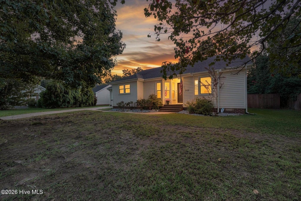 Photo of 265 Bayberry Court, Jacksonville, NC 28540 (MLS # 100596163)