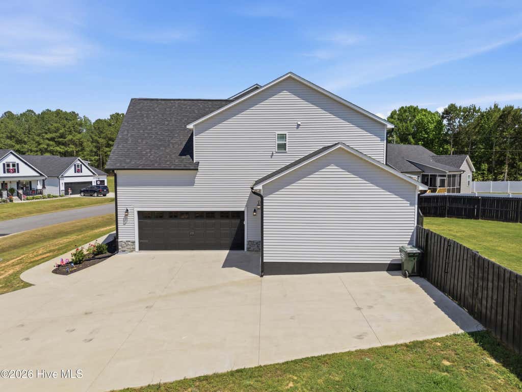Photo of 69 Red Rocks Circle, Benson, NC 27504 (MLS # 100593976)