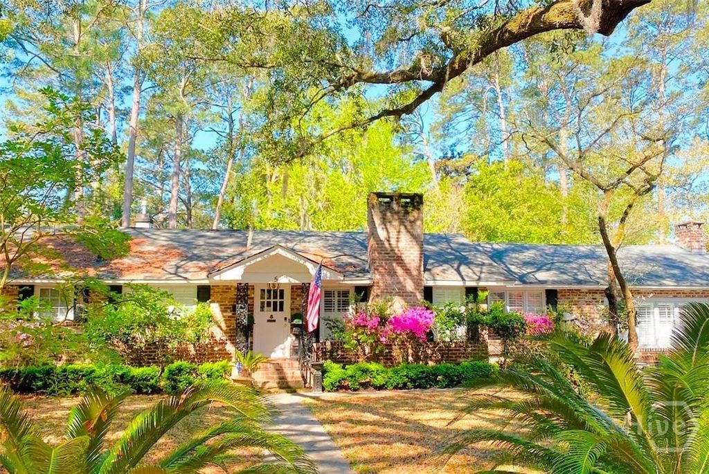 Photo of 5 Reynolds Circle, Savannah, GA 31405 (MLS # SA355239)