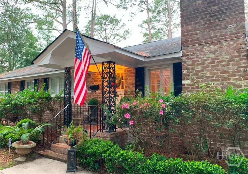 Photo of 5 Reynolds Circle, Savannah, GA 31405 (MLS # SA355239)