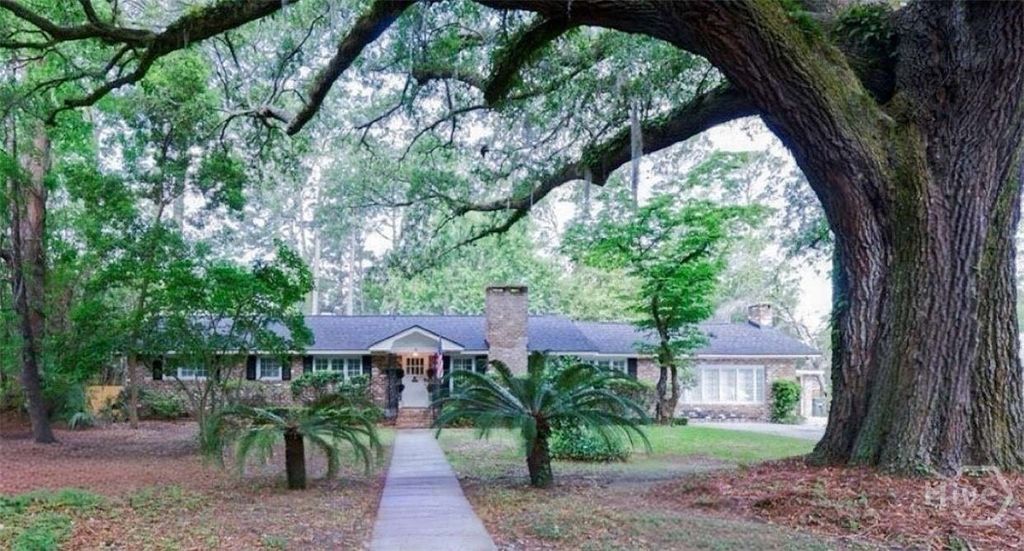 Photo of 5 Reynolds Circle, Savannah, GA 31405 (MLS # SA355239)