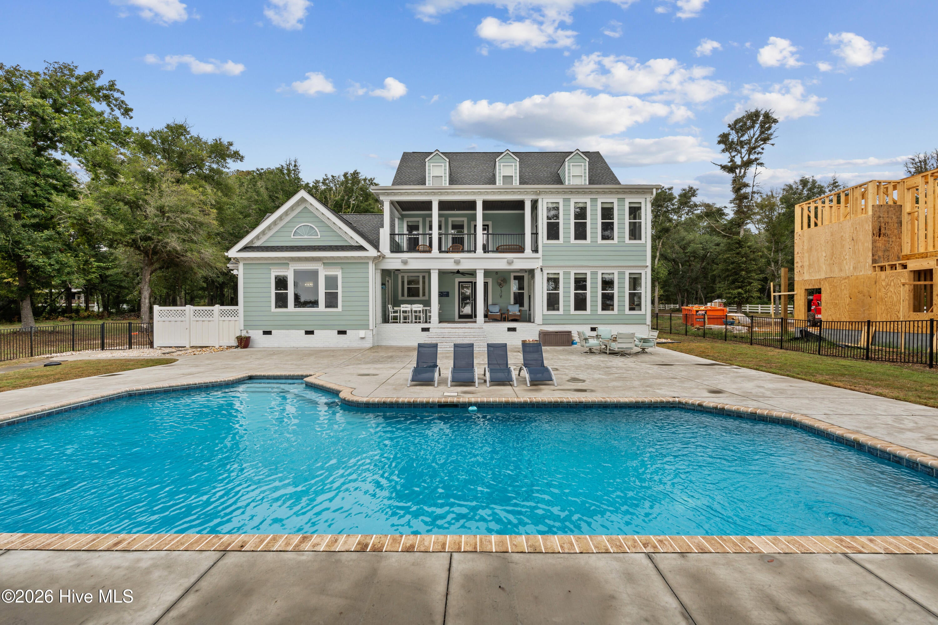 2625 Seashore Road SW