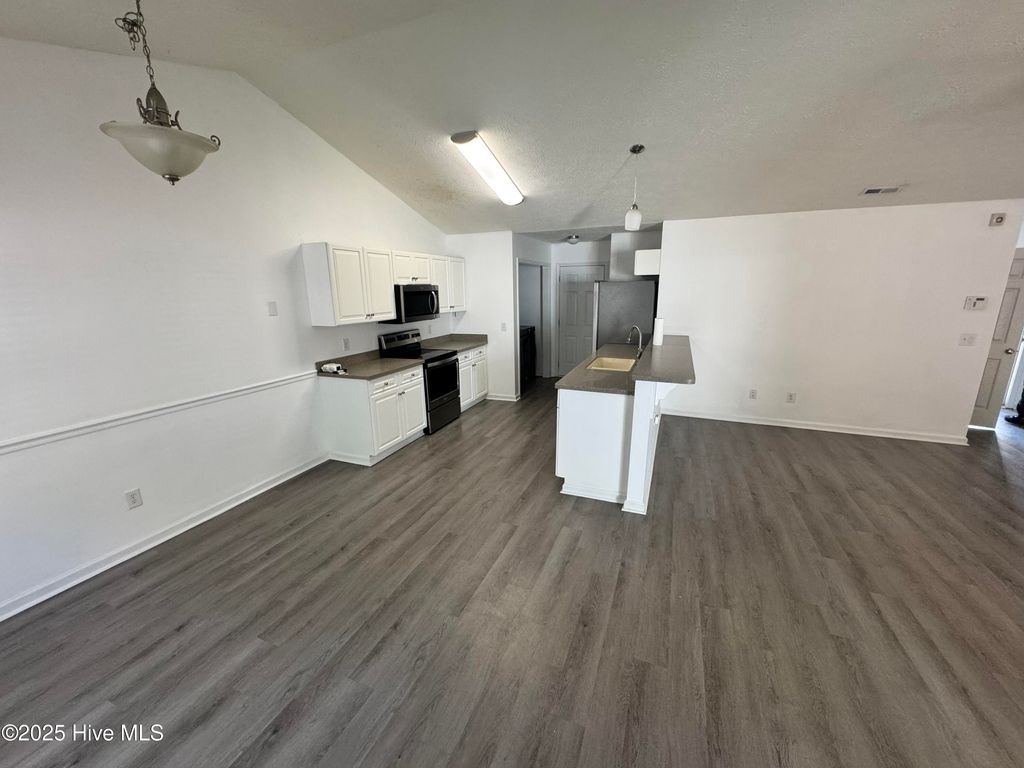 Photo of 103 Jasmine Lane, Jacksonville, NC 28546 (MLS # 100546711)