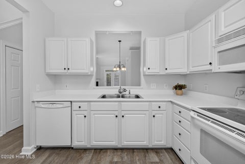 Tiny photo for 5006 Carleton Drive #Unit 39, Wilmington, NC 28403 (MLS # 100603987)