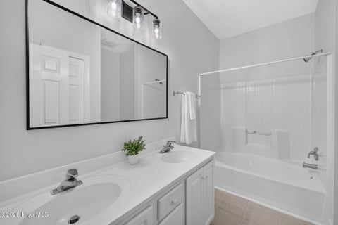 Tiny photo for 5006 Carleton Drive #Unit 39, Wilmington, NC 28403 (MLS # 100603987)