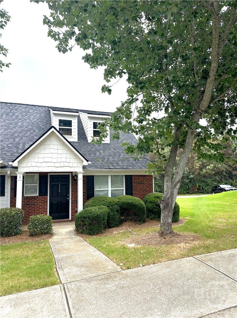Photo of 124 Bridgewater Circle, Athens, GA 30601 (MLS # CL363464)