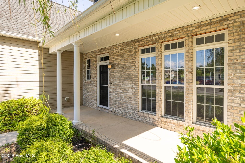 Photo of 300 Walkens Woods Lane, Jacksonville, NC 28546 (MLS # 100609262)