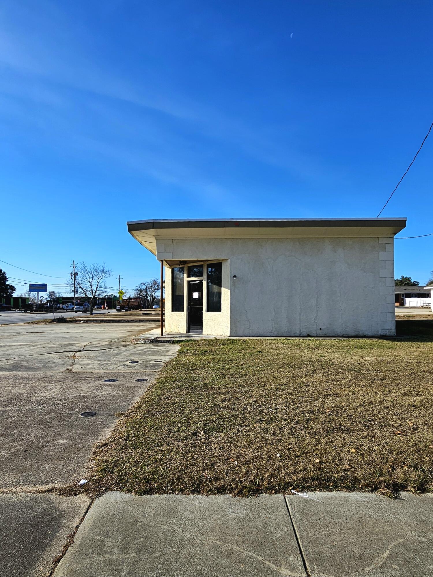 711 Peachtree Street