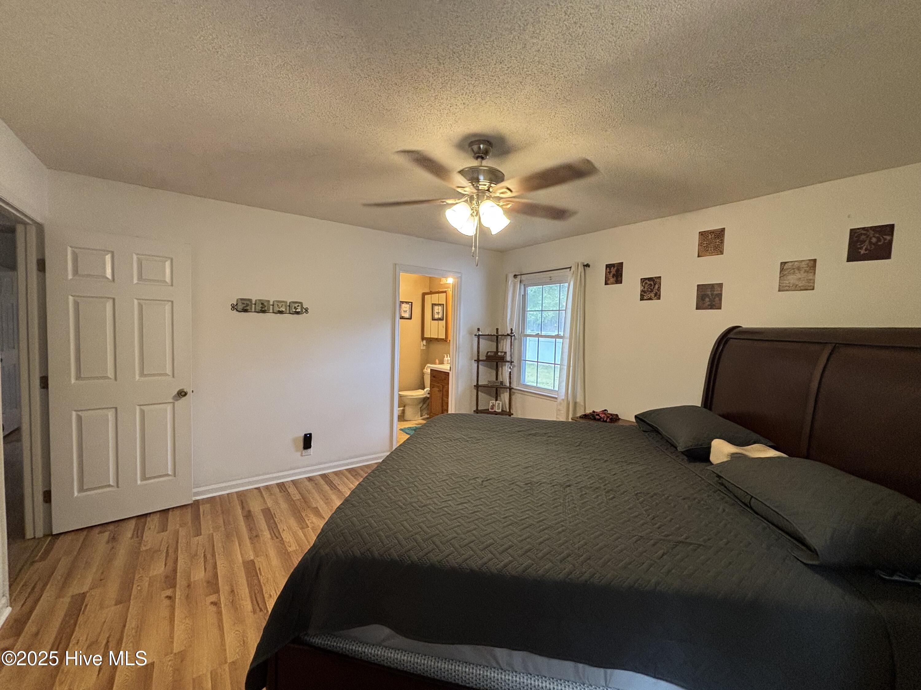 Ocean Isle Beach, North Carolina 28469, United States, 3 Bedrooms Bedrooms, ,2 BathroomsBathrooms,Residential,Pending,256035