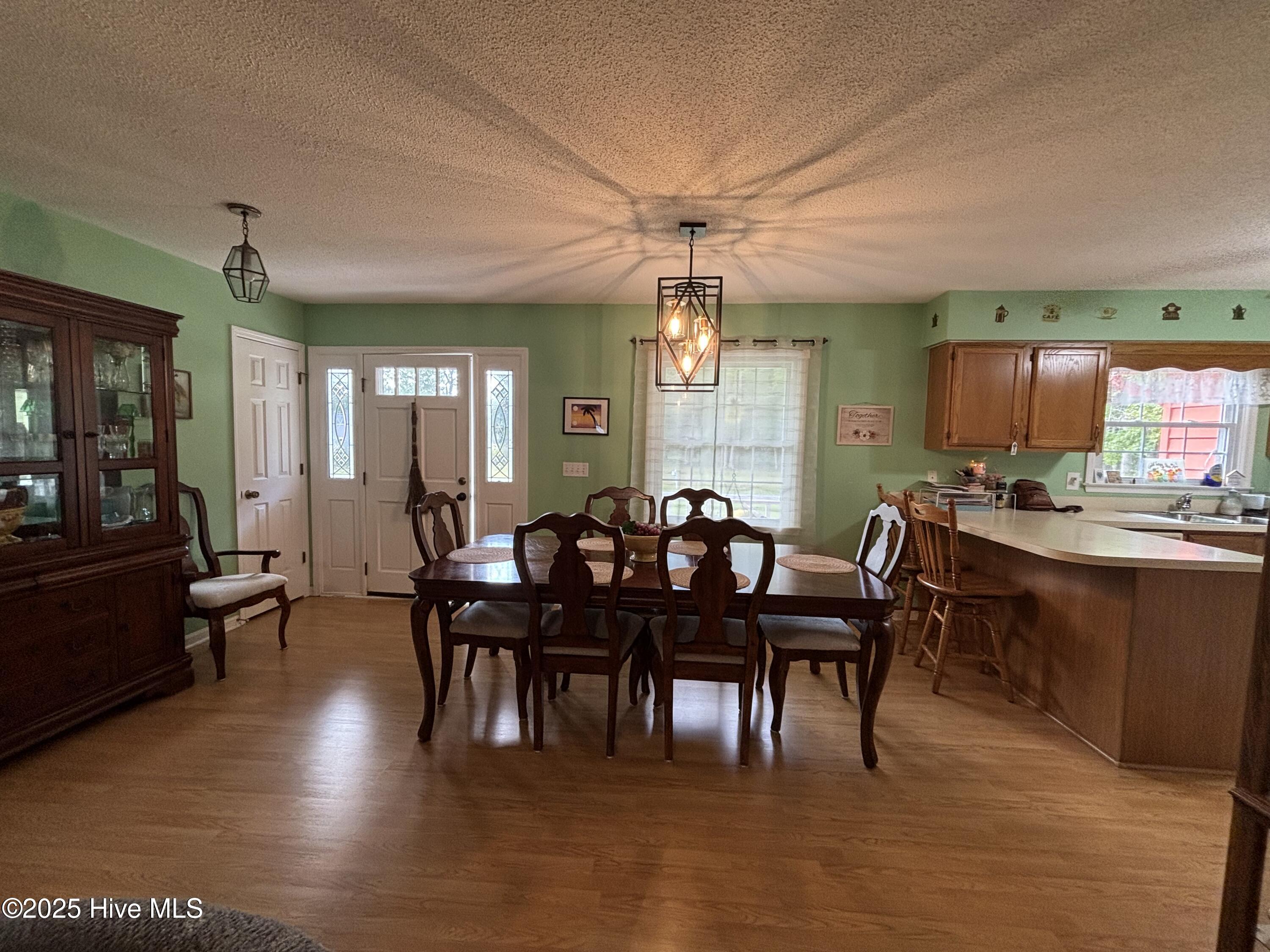 Ocean Isle Beach, North Carolina 28469, United States, 3 Bedrooms Bedrooms, ,2 BathroomsBathrooms,Residential,Pending,256035