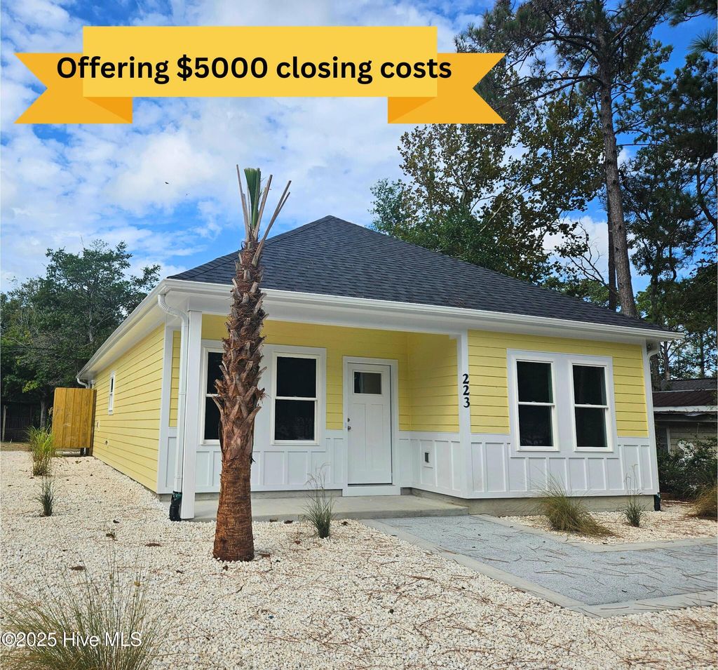 Photo of 223 NE 75th Street, Oak Island, NC 28465 (MLS # 100527494)