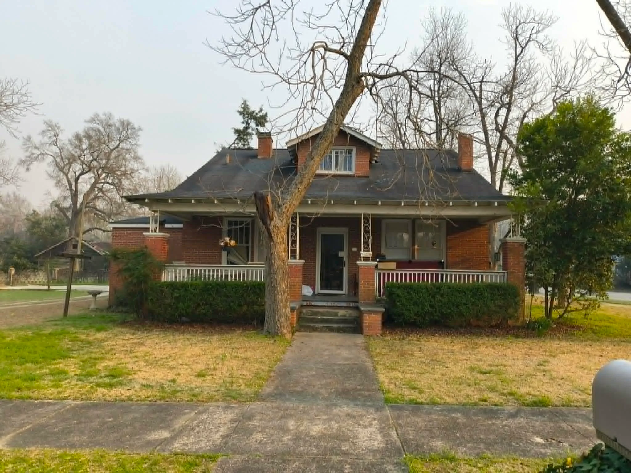 202 E 11th Street