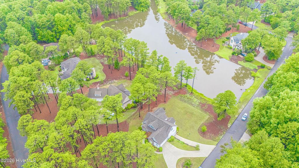 Photo of 140 Edgewater Place, Pinehurst, NC 28374 (MLS # 100591671)
