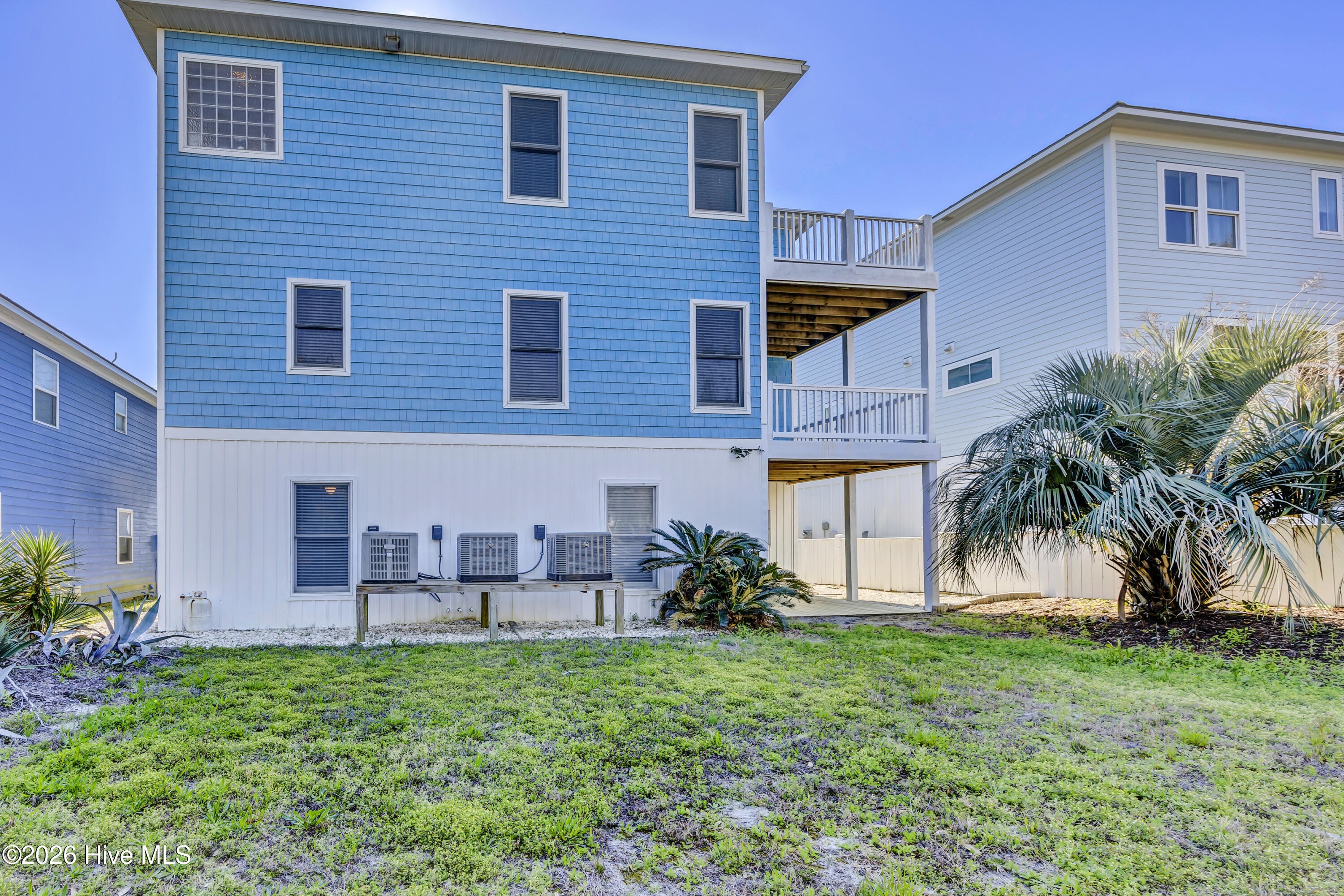 413 Fort Fisher Boulevard N