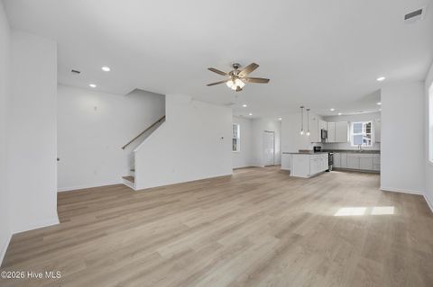 Tiny photo for 711 W Hayes Street, Burgaw, NC 28425 (MLS # 100559922)