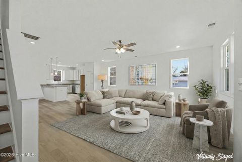 Tiny photo for 711 W Hayes Street, Burgaw, NC 28425 (MLS # 100559922)