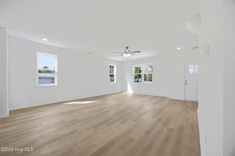 Tiny photo for 711 W Hayes Street, Burgaw, NC 28425 (MLS # 100559922)