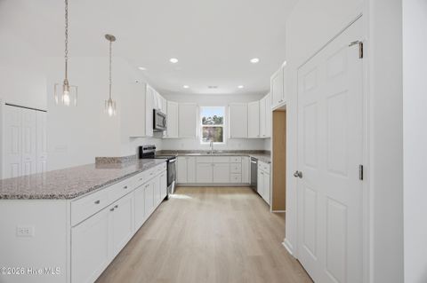 Tiny photo for 711 W Hayes Street, Burgaw, NC 28425 (MLS # 100559922)