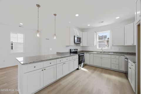 Tiny photo for 711 W Hayes Street, Burgaw, NC 28425 (MLS # 100559922)