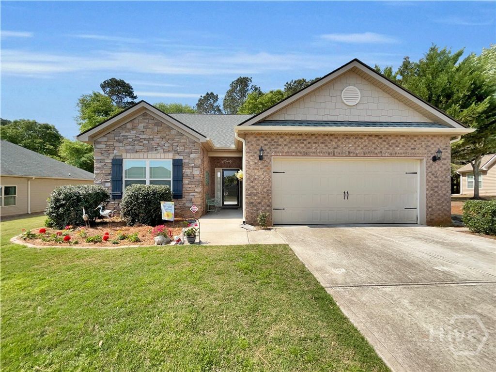 Photo of 155 Carrington Drive, Commerce, GA 30529 (MLS # CL353101)