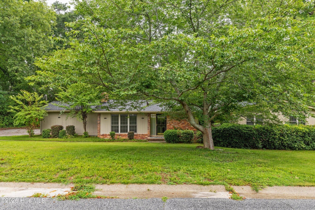 Photo of 744 Lancaster Road, Augusta, GA 30909 (MLS # 100582607)