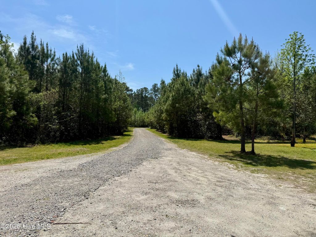 Photo of 104 Patriot Way, Barco, NC 27917 (MLS # 100565177)