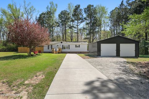 Mobile Home For Sale - 133 Woodcroft Lane<br/> Rocky Point, NC 28457