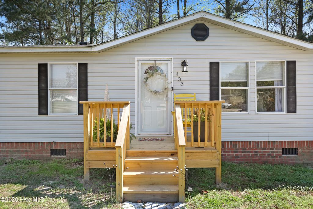 Photo of 133 Woodcroft Lane, Rocky Point, NC 28457 (MLS # 100564422)