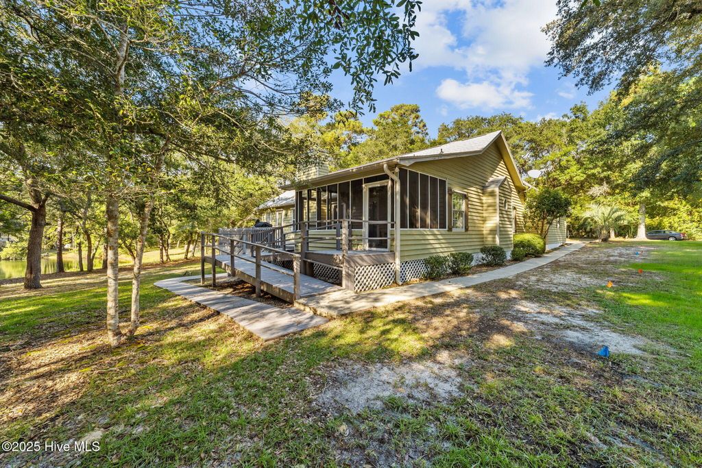 Photo of 3275 Island Drive SE, Bolivia, NC 28422 (MLS # 100533176)