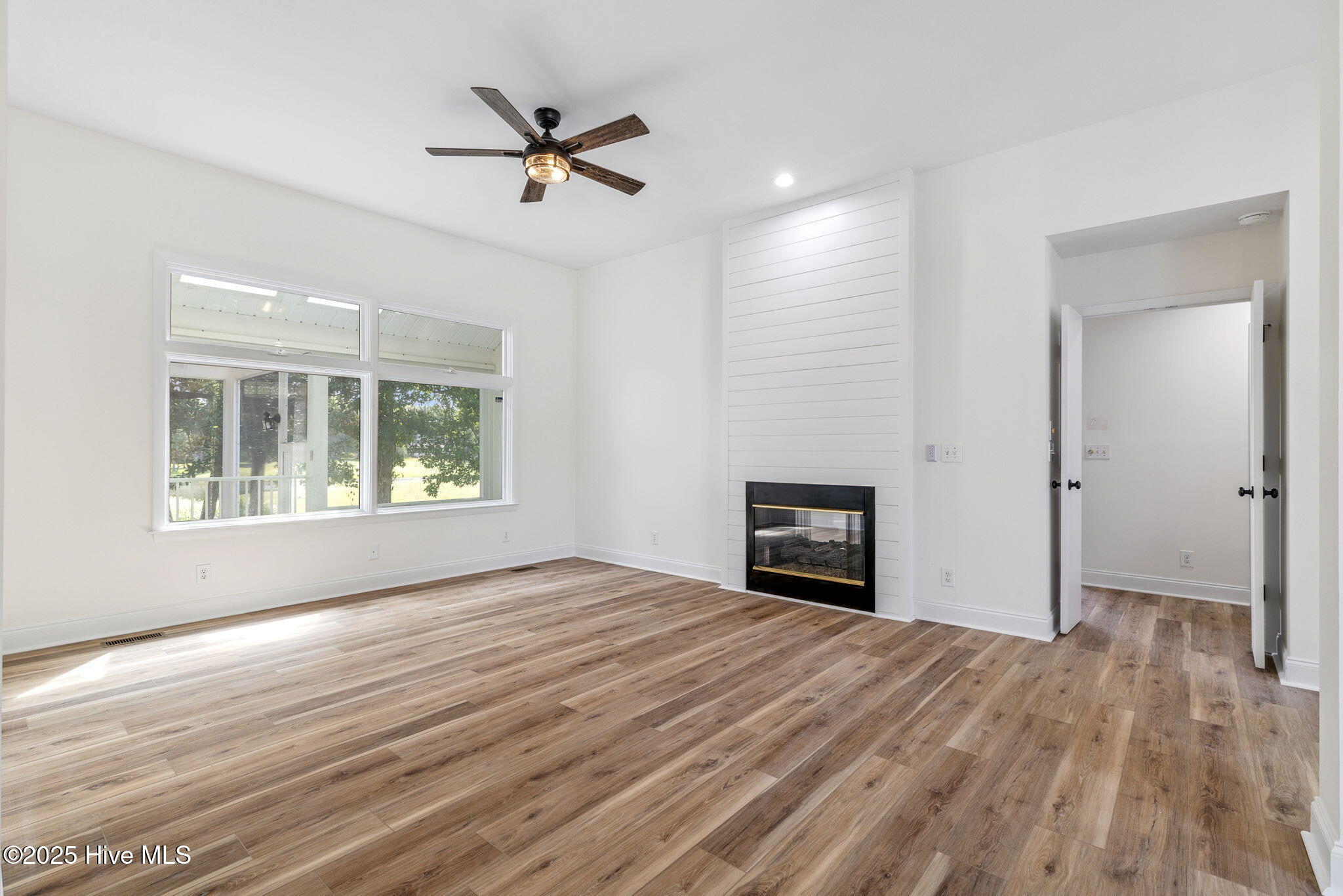 938 Oyster Pointe Drive