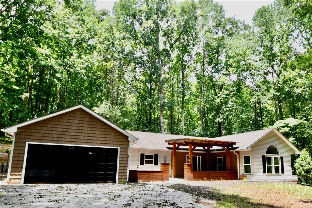 257 Lake Place Drive, Lavonia, GA, 30553