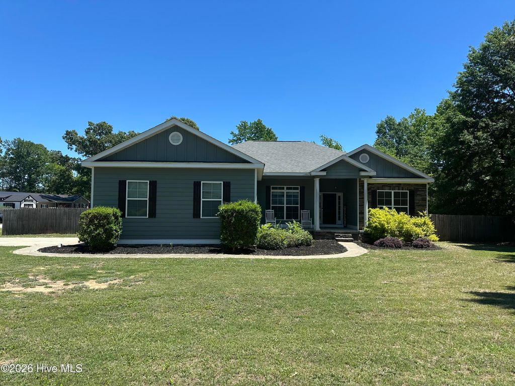 Photo of 240 S Fairview Drive, Harlem, GA 30814 (MLS # 100574319)
