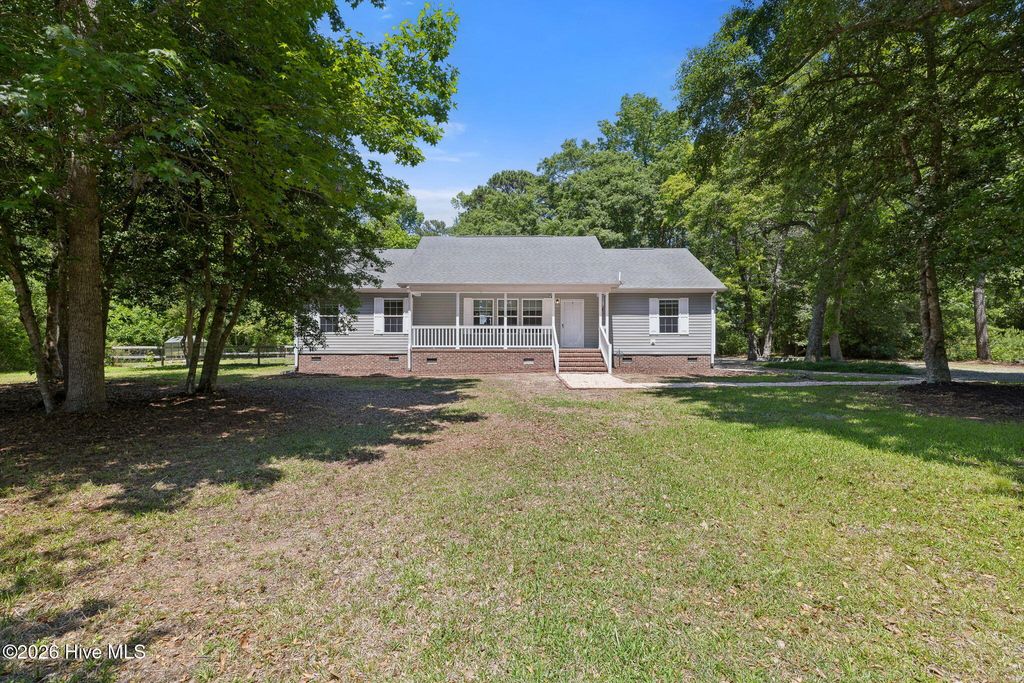Photo of 981 Sloop Point Loop Road, Hampstead, NC 28443 (MLS # 100574808)