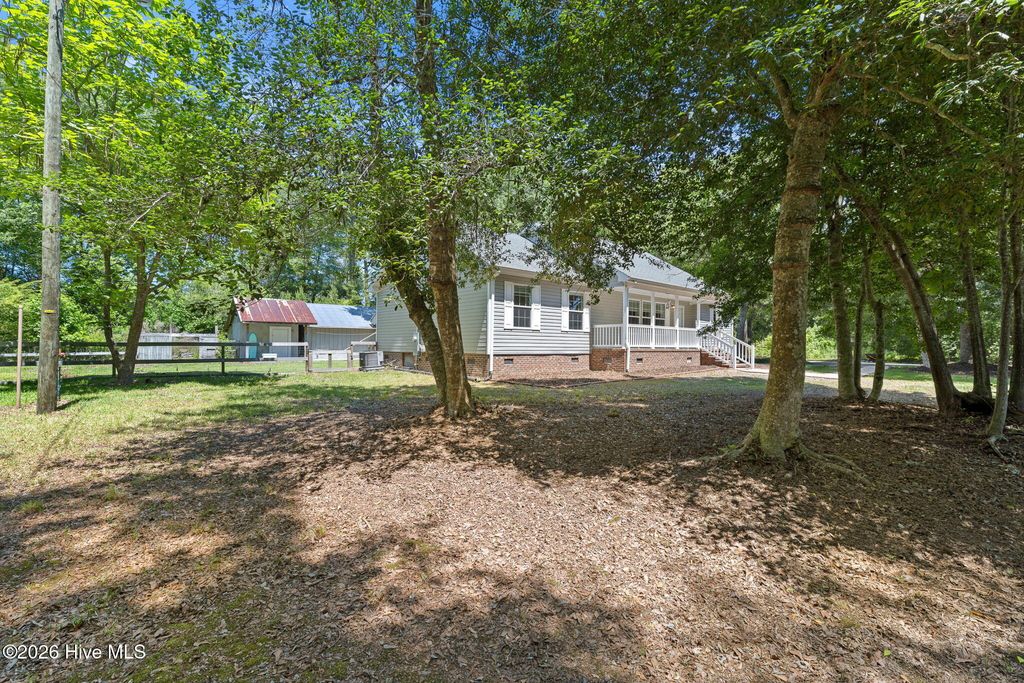 Photo of 981 Sloop Point Loop Road, Hampstead, NC 28443 (MLS # 100574808)