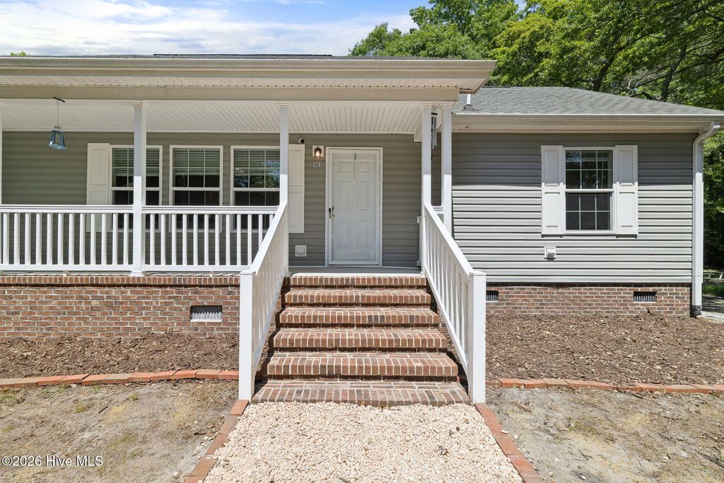 Photo of 981 Sloop Point Loop Road, Hampstead, NC 28443 (MLS # 100574808)