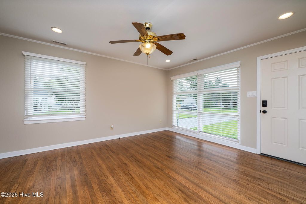 Photo of 1810 Park Avenue, New Bern, NC 28560 (MLS # 100577010)