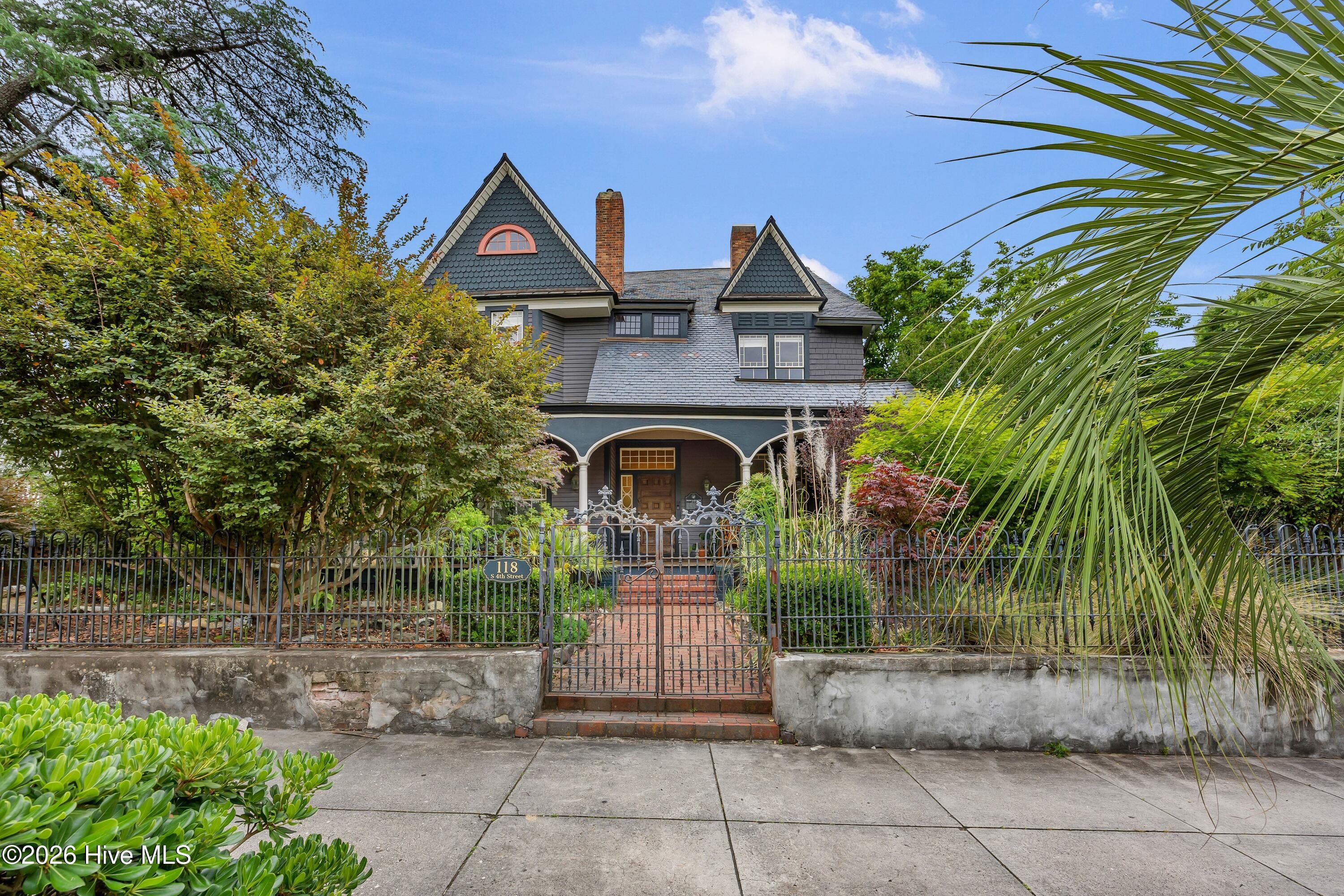 118 S 4th Street