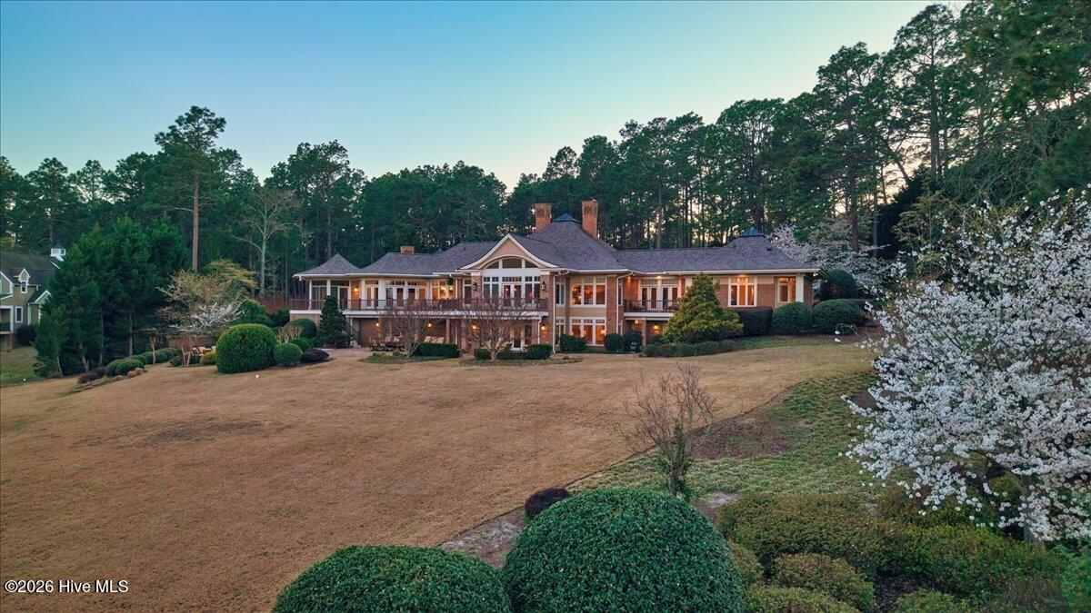 475 Lake Dornoch Drive