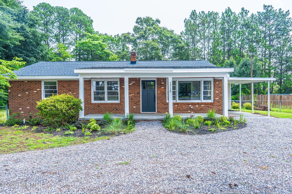 Photo of 1710 N Poplar Street, Aberdeen, NC 28315 (MLS # 100590565)