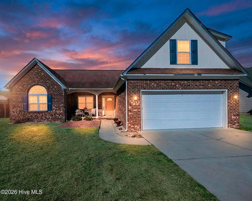 Photo of 105 Fernie Lane, New Bern, NC 28560 (MLS # 100553924)