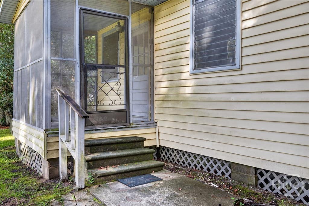 Photo of 2422 Norwood Avenue, Savannah, GA 31406 (MLS # SA362903)